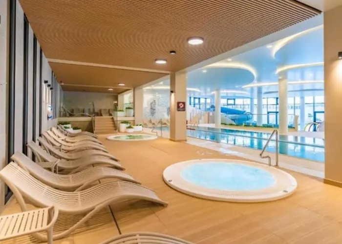 Polanki Aqua Deluxe Nielimitowany Dostep Do Basenow Darmowy Parking Kołobrzeg